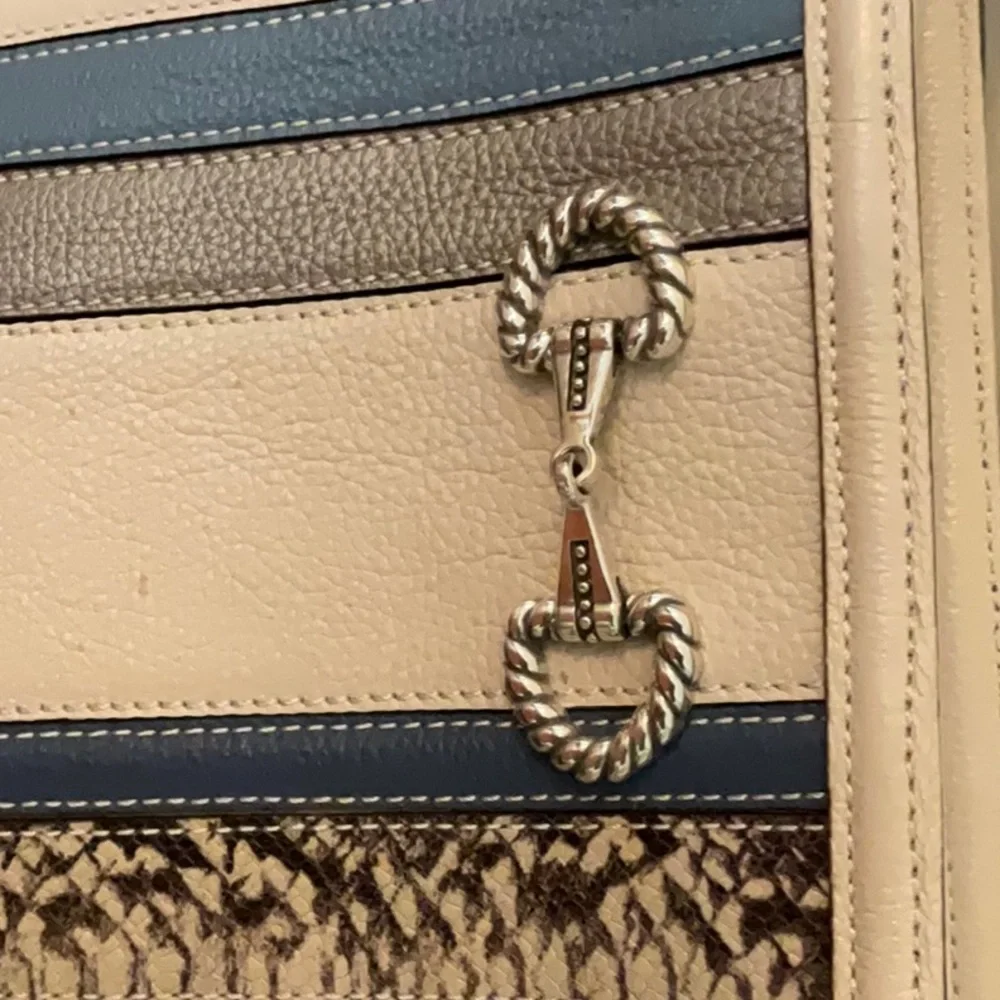 Handbag - Picture 5 of 5